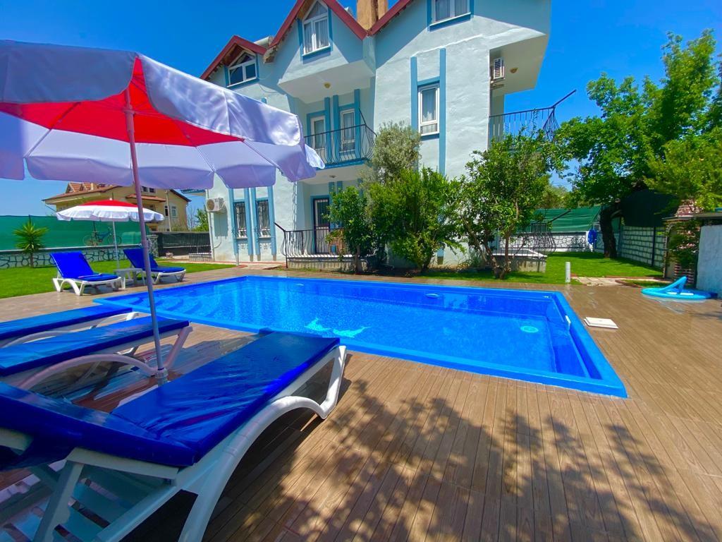 Fethiye'de Karaçulha'da Denize Yakın, Ortak Havuzlu, 3+1, Konforlu Ev-21315