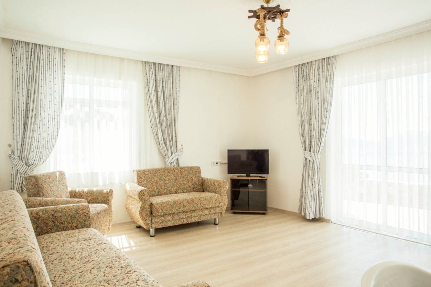 Marmaris Söğüt'te Denize Sıfır, 2 Kişilik, Müstakil Kiralık Daire