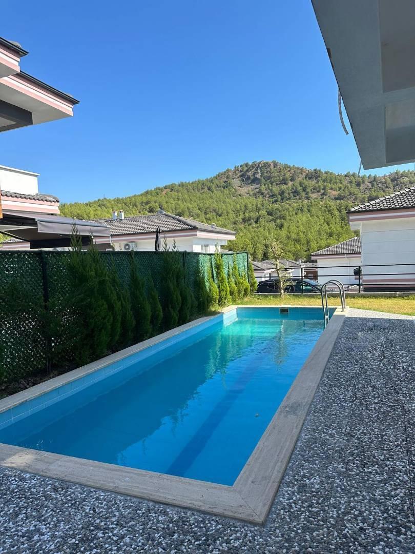 Dalaman Atakent'te Site İçerisinde, Özel Havuzlu, Şık Tasarımlı Villa-39193