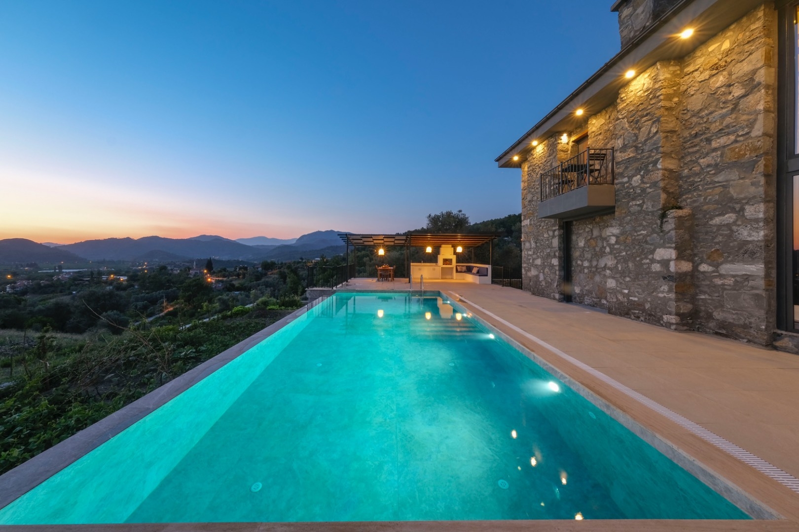 Muğla Dalaman'da 6 Kişilik, Özel Havuzlu, Lüks Kiralık Villa
