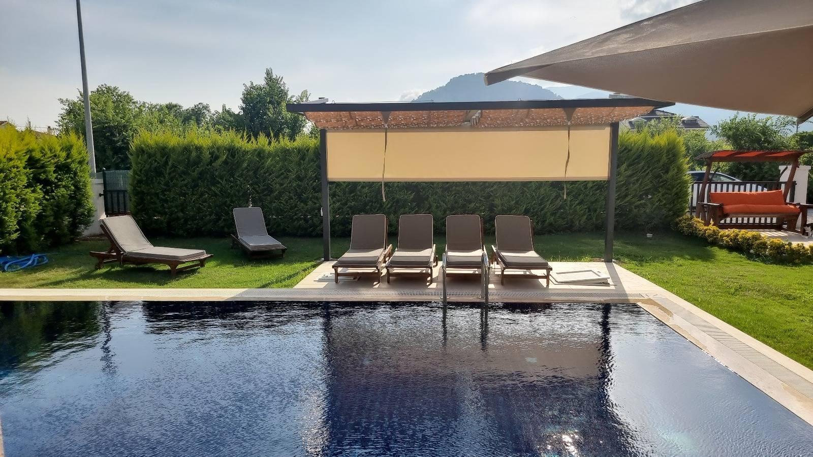 Dalyan'da Merkeze Yürüme Mesafesinde, Özel Havuzlu, 8 Kişilik Villa