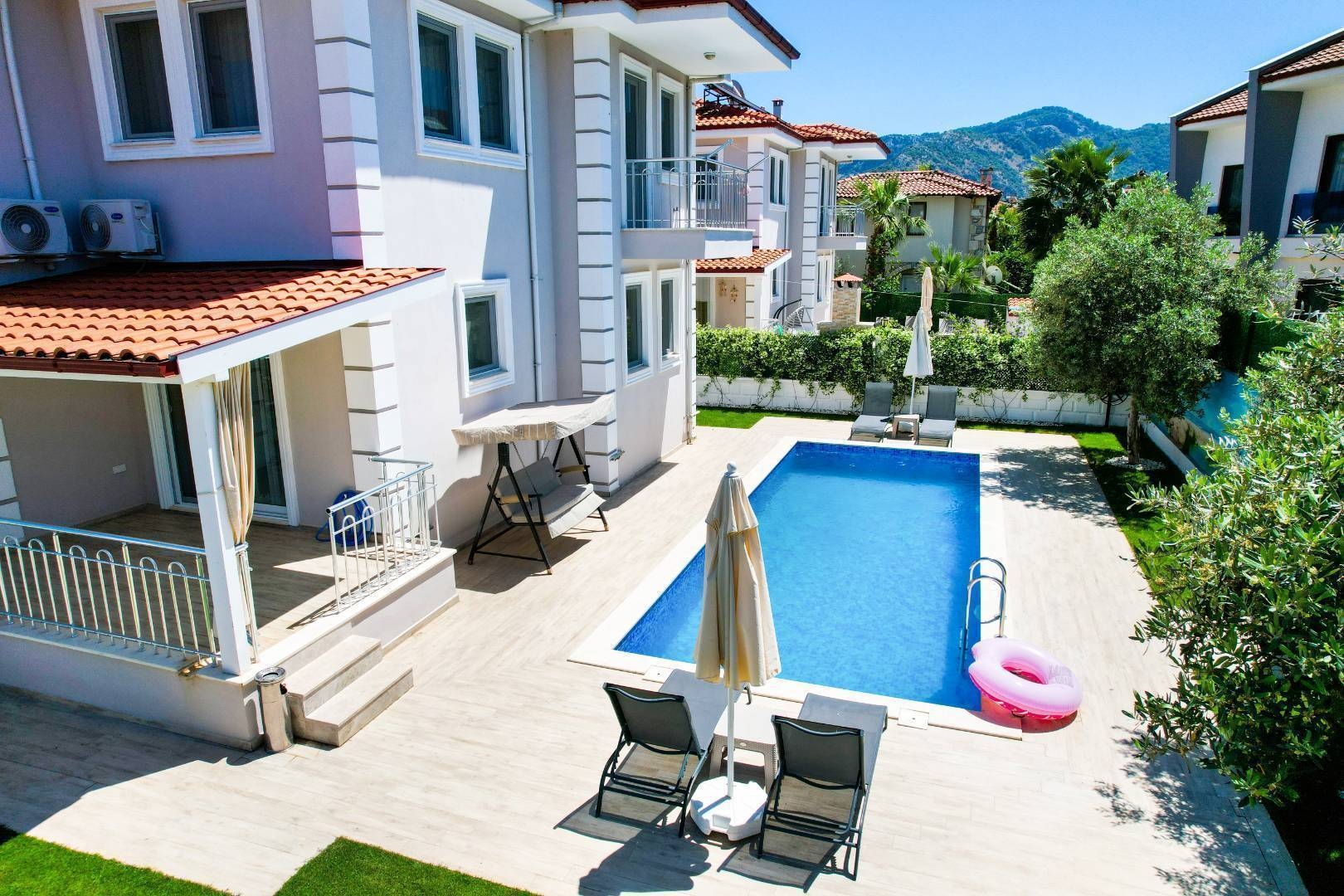 Ortaca Dalyan'da Merkezi Konumda, Özel Havuzlu, 8 Kişilik Villa