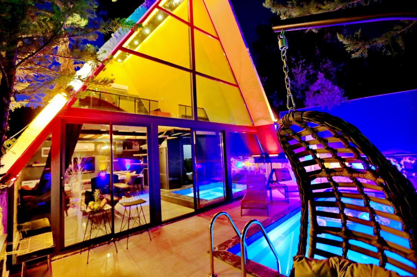 Kaş İslamlar'da Şık Tasarıma Sahip, Özel Havuzlu, Balayı Villası-22887