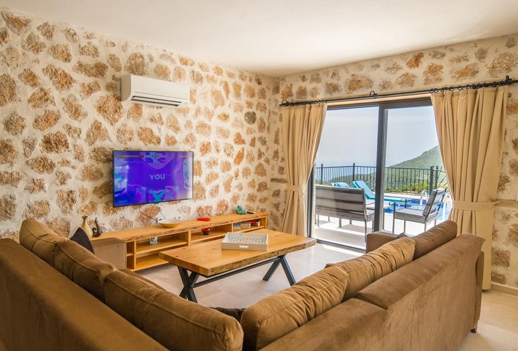 Kaş Sarıbelen'de Büyüleyici Doğada, Özel Havuzlu, Kiralık Villa-16526