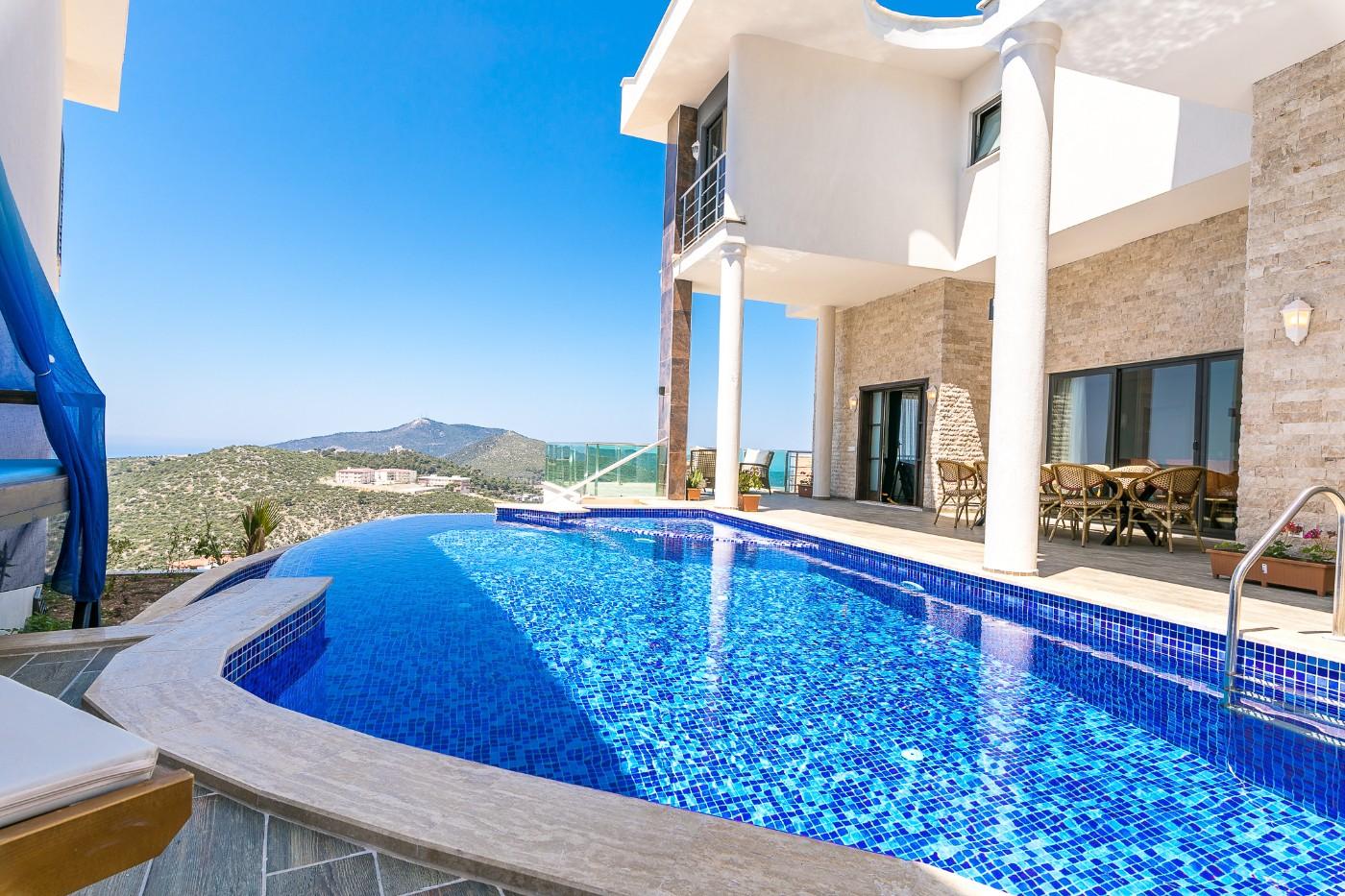 Kaş İslamlar'da Enfes Deniz Manzaralı, Özel Havuzlu, Konforlu Villa-21644