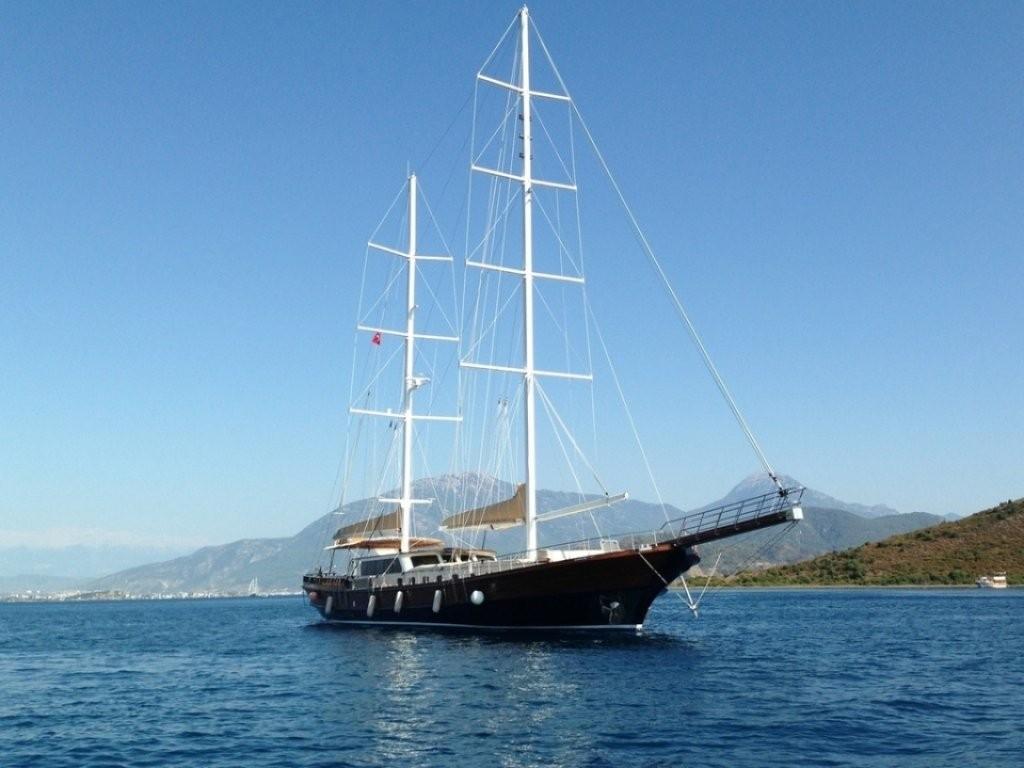 Muğla Fethiye'de 10 Kişilik, Geniş İç Hacme Sahip, Ahşap Gulet-14317