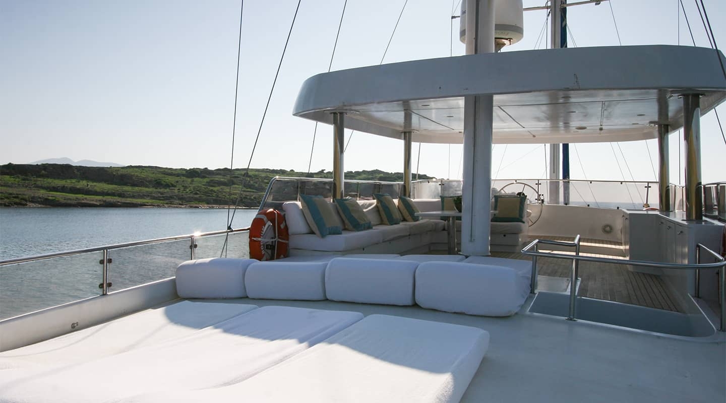 Muğla Bodrum Çıkışlı 27 Metre Uzunluğunda, 9 Kişilik Kiralık Gulet