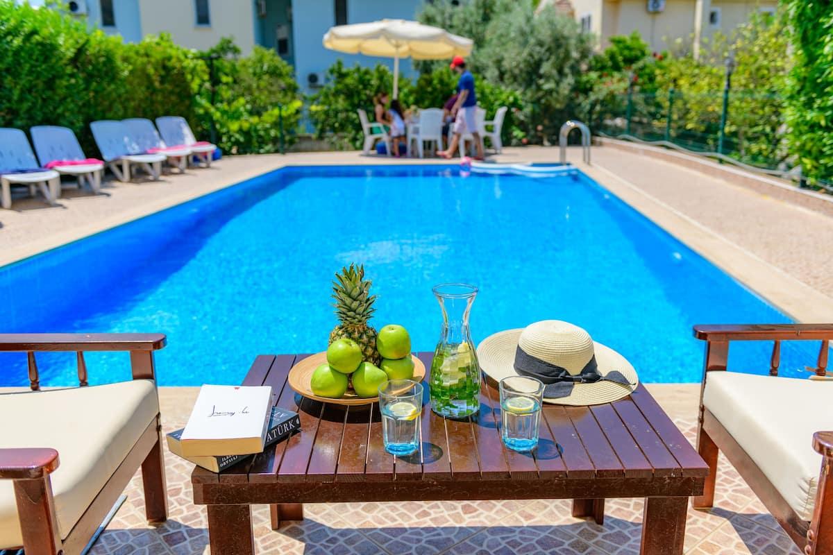 Muğla Fethiye'de Kalabalık Ailelere Uygun, Özel Havuzlu, Tatil Evi-23927
