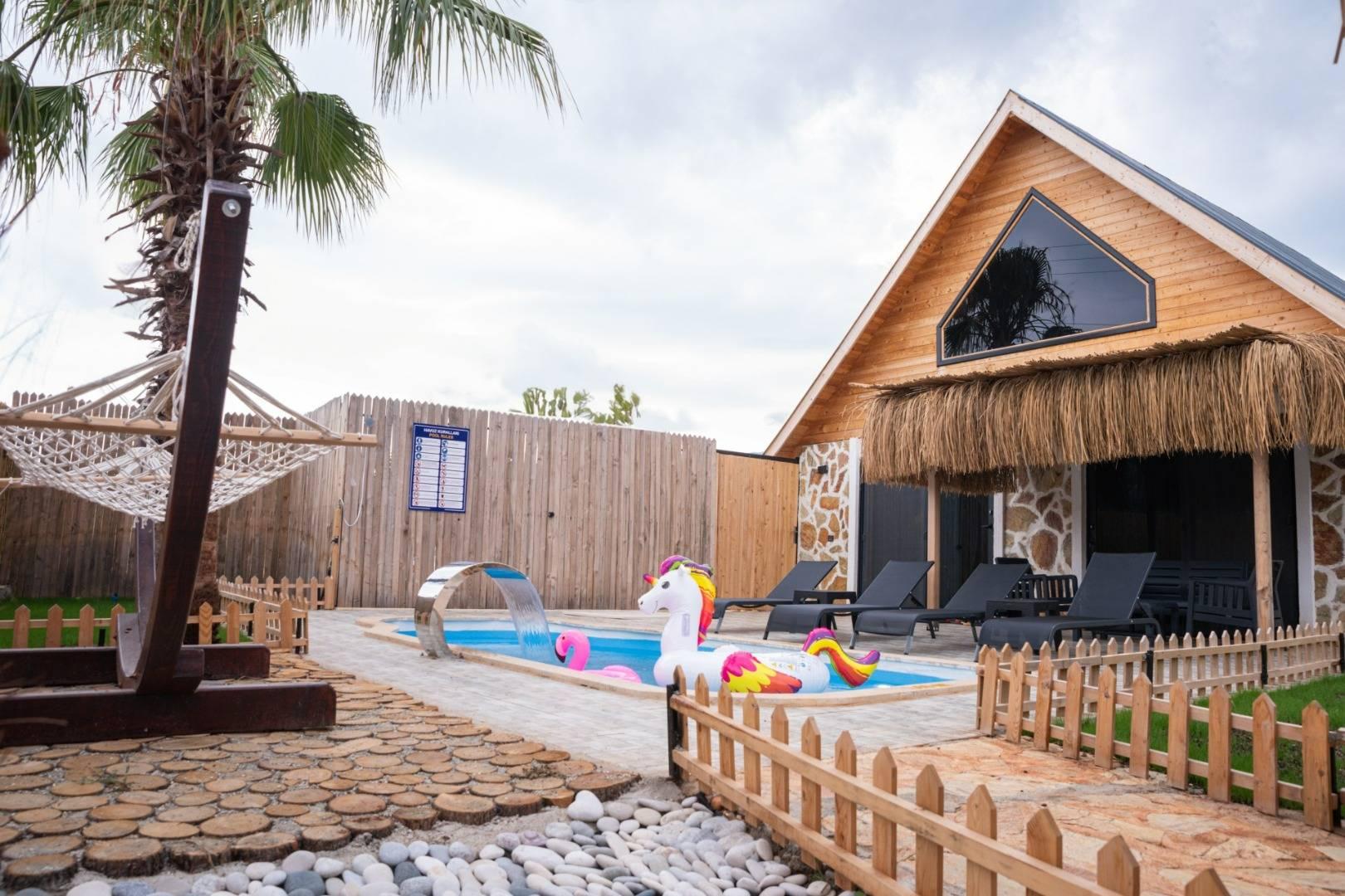 Demre Çevreli'de Sakin Konumda, Özel Havuzlu, 5 Kişilik Villa-41554