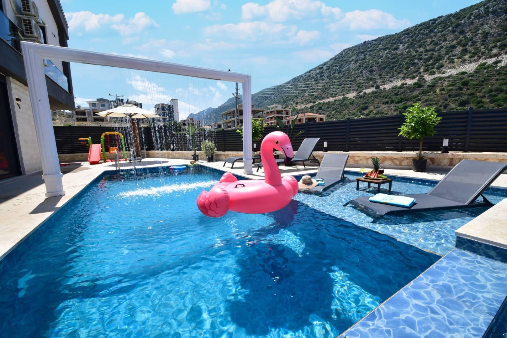 Demre Karabucak'ta Doğa İçerisinde, Özel Havuzlu, Kiralık Villa-43820