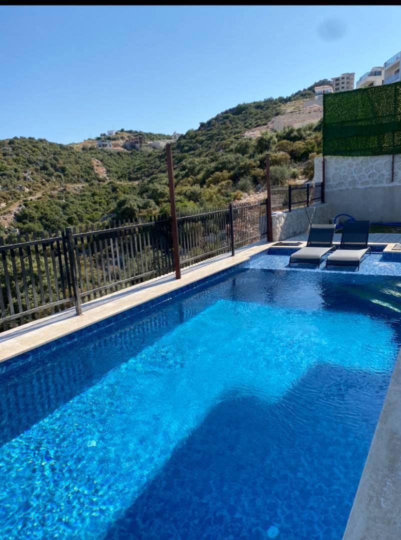 Demre Karabucak'ta Merkeze Yakın Konumda, Özel Havuzlu, Şık Villa-35457
