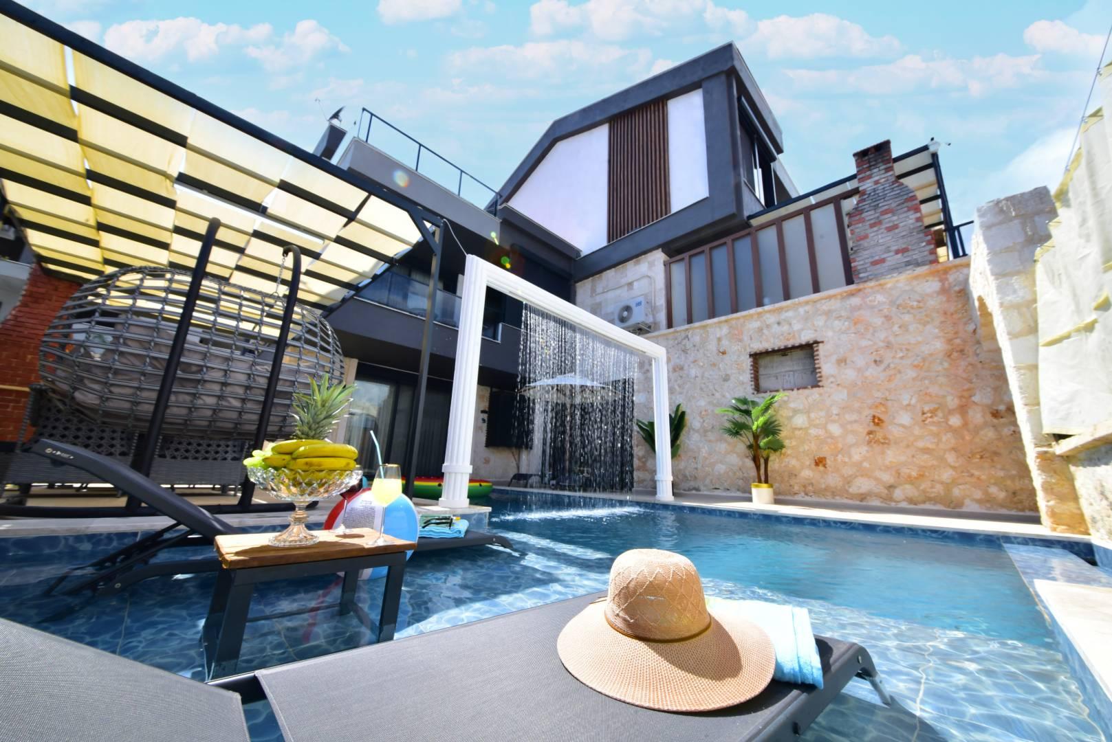 Demre Karabucak'ta Sakin Konumda, Özel Havuzlu, Saunalı Villa-43821