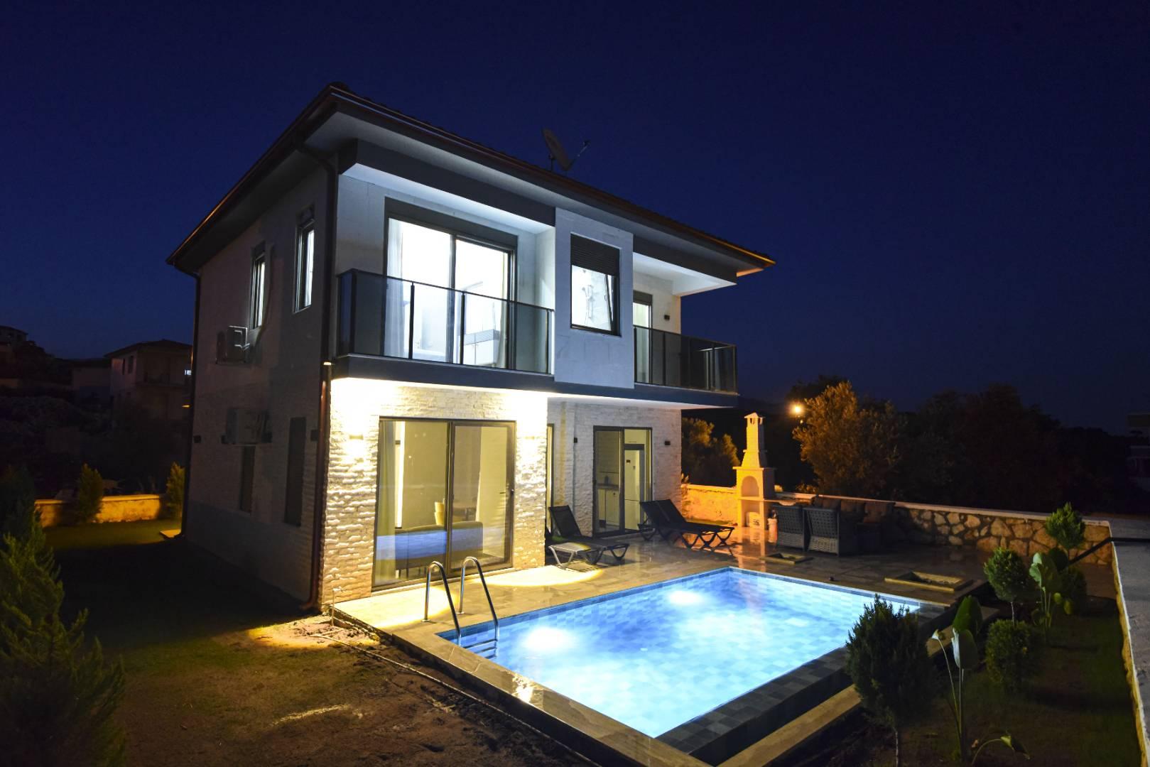Antalya Demre'de Geniş Ailelere Uygun, Özel Havuzlu, Konforlu Villa-39146