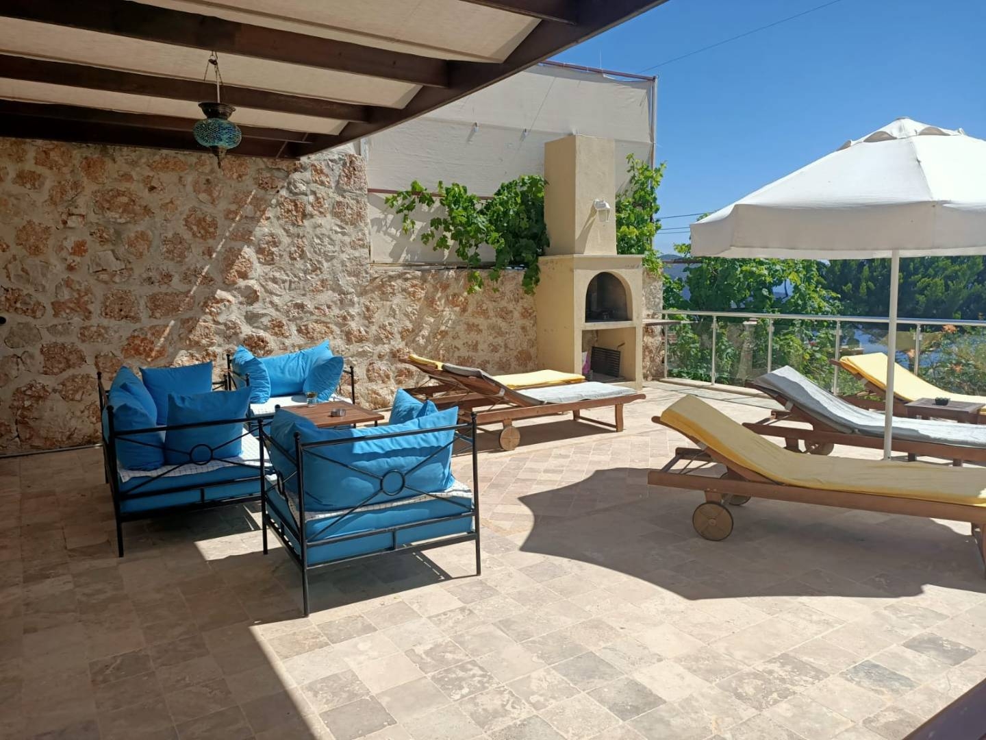 Kaş Kalkan'da Kalabalık Gruplara Uygun, Özel Havuzlu, Şık Villa