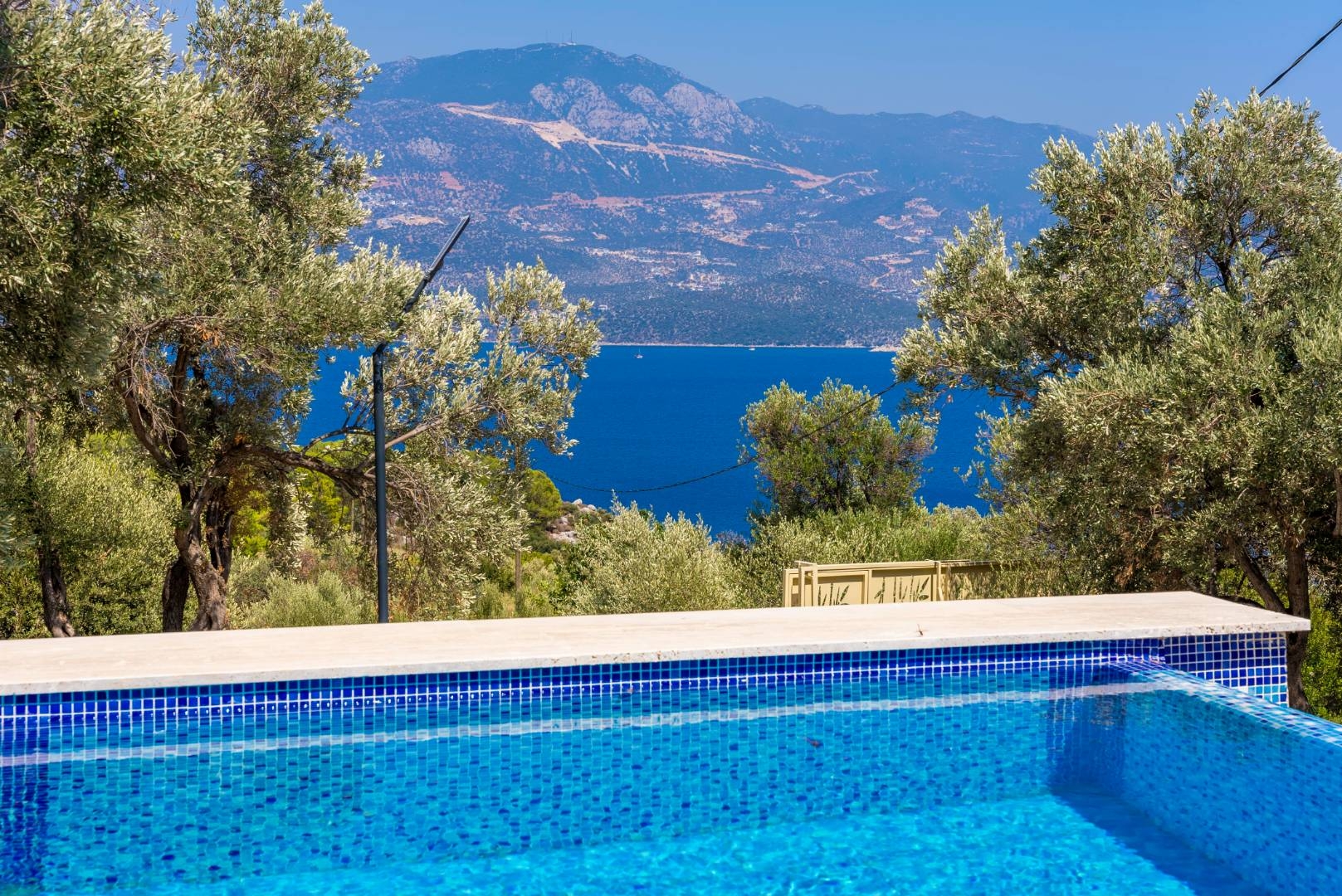 Kaş Yeşilköy'de Enfes Deniz Manzaralı, Özel Havuzlu, Balayı Villası