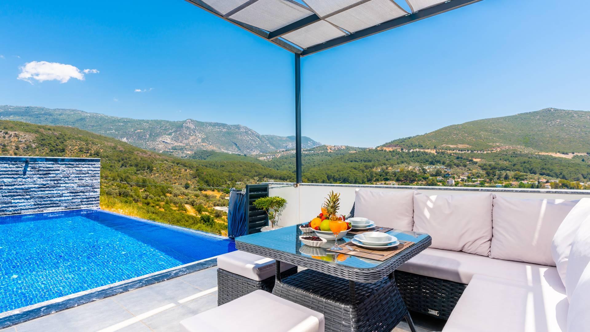 Kalkan Yeşilköy'de Doğa ile İç İçe, Özel Havuzlu, Lüks Kiralık Villa-27521