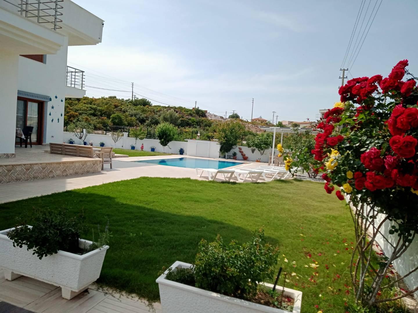 Didim Ak-Yeniköy'de Kalabalık Ailelere Uygun, Özel Havuzlu, Lüks Villa-37137