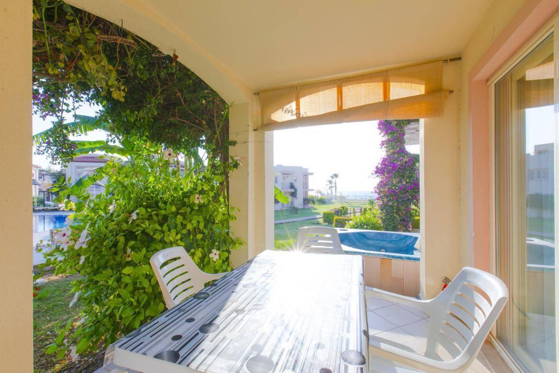 Didim Akbük'te Denize Yakın Konumda, Ortak Havuzlu, Bahçeli Yazlık-42435