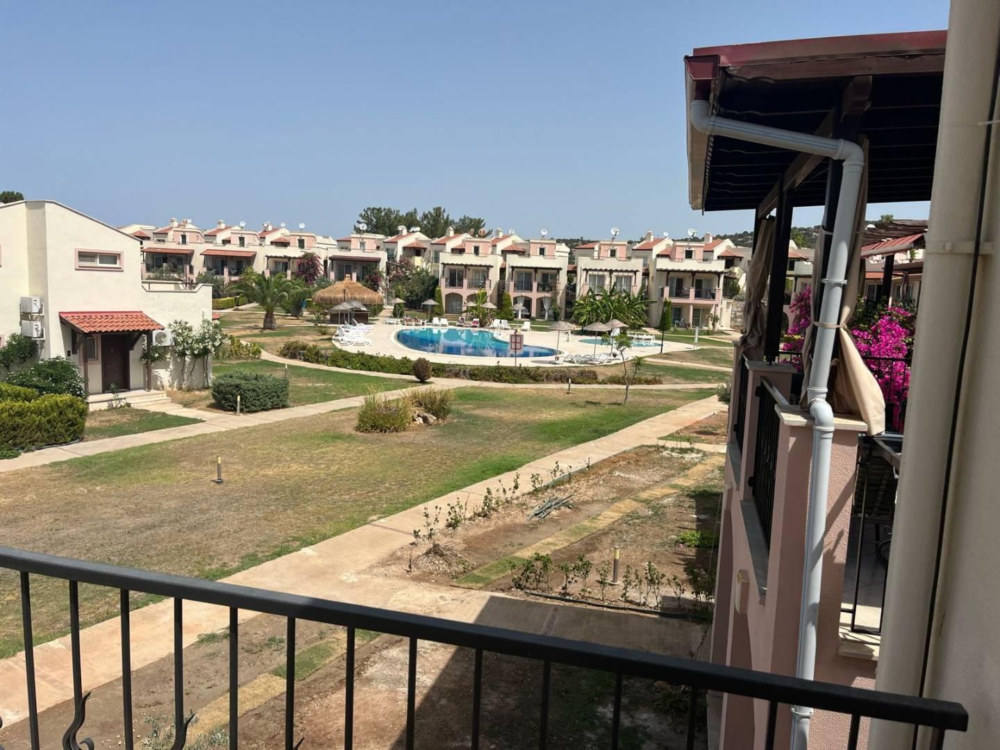 Didim Akbük'te Denize Sıfır, Ortak Havuzlu, Modern Tasarımlı Villa-38882