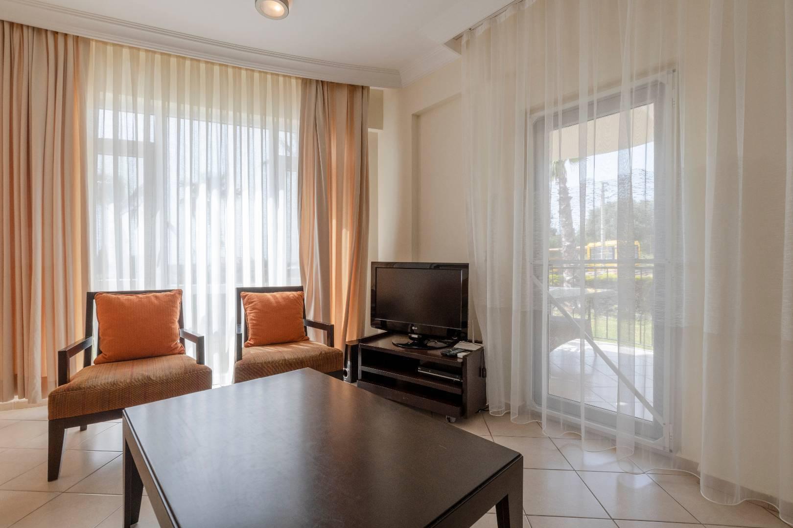 Didim Akbük'te Özel Plajlı Tesiste, Ailelere Uygun, Yazlık Ev-29479