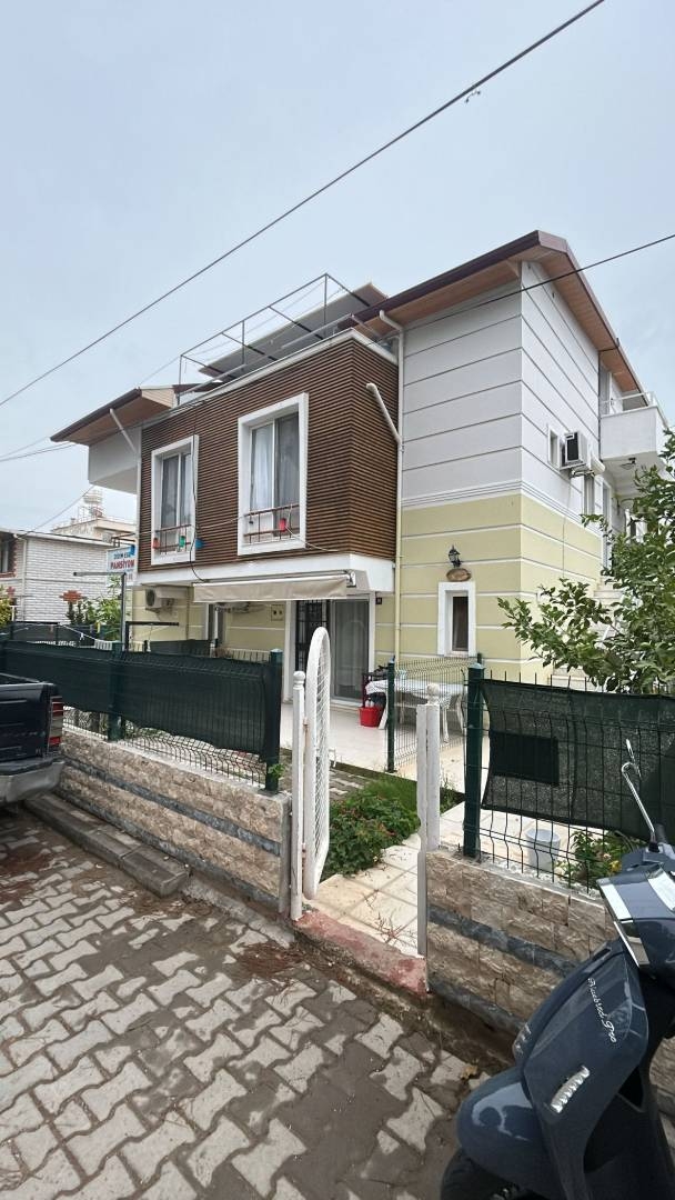 Didim Altınkum'da Merkezi Konumda, 4 Kişilik, Konforlu Suit