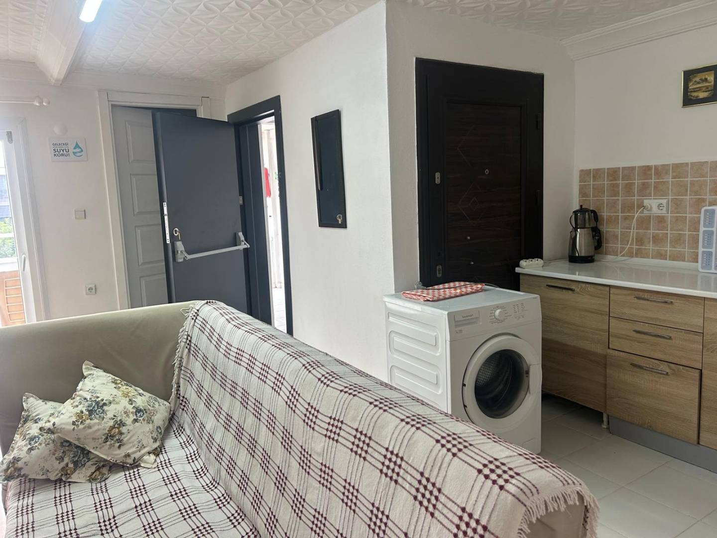 Didim Altınkum'da Merkezi Konumda, 4 Kişilik, Konforlu Suit