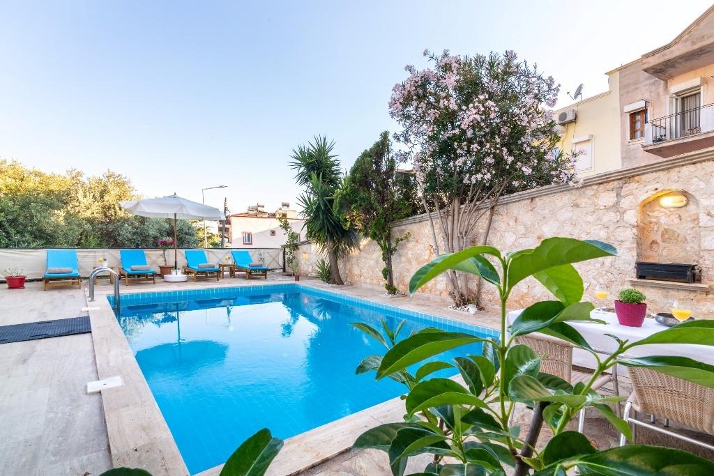 Kaş Kalkan'da Deniz Manzaralı, Ortak Havuzlu, Jakuzili, Lüks Yazlık -17025