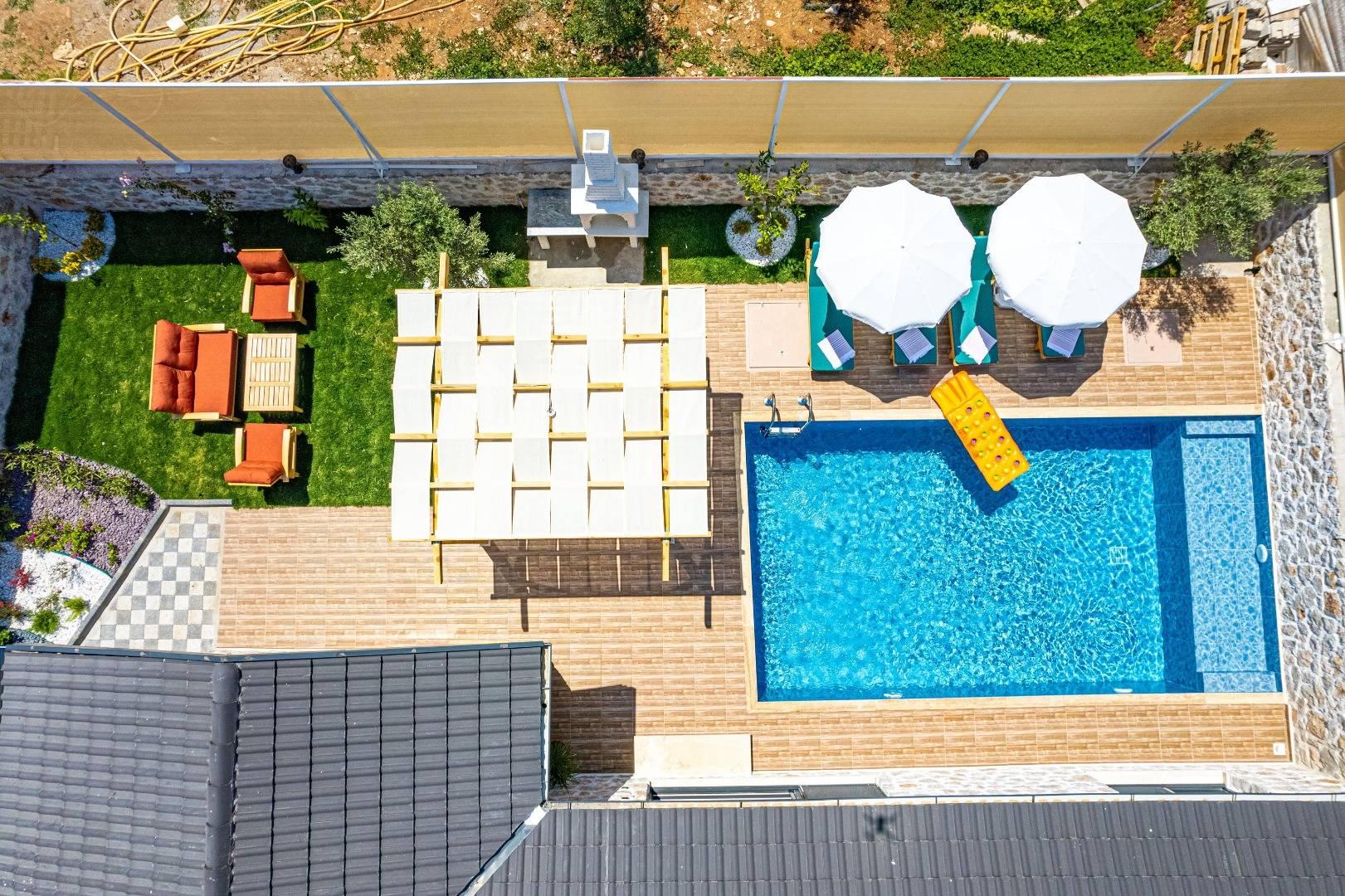 Fethiye'de Modern Mimarili, Özel Havuzlu, Jakuzili, Konforlu Villa-29837