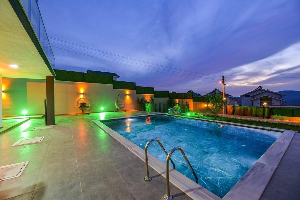 Fethiye Ölüdeniz'de Çocuk Oyun Alanlı, Özel Havuzlu, Lüks Villa