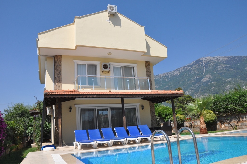 Fethiye Ölüdeniz'de Geniş Ailelere Uygun, Özel Havuzlu, Estetik Villa
