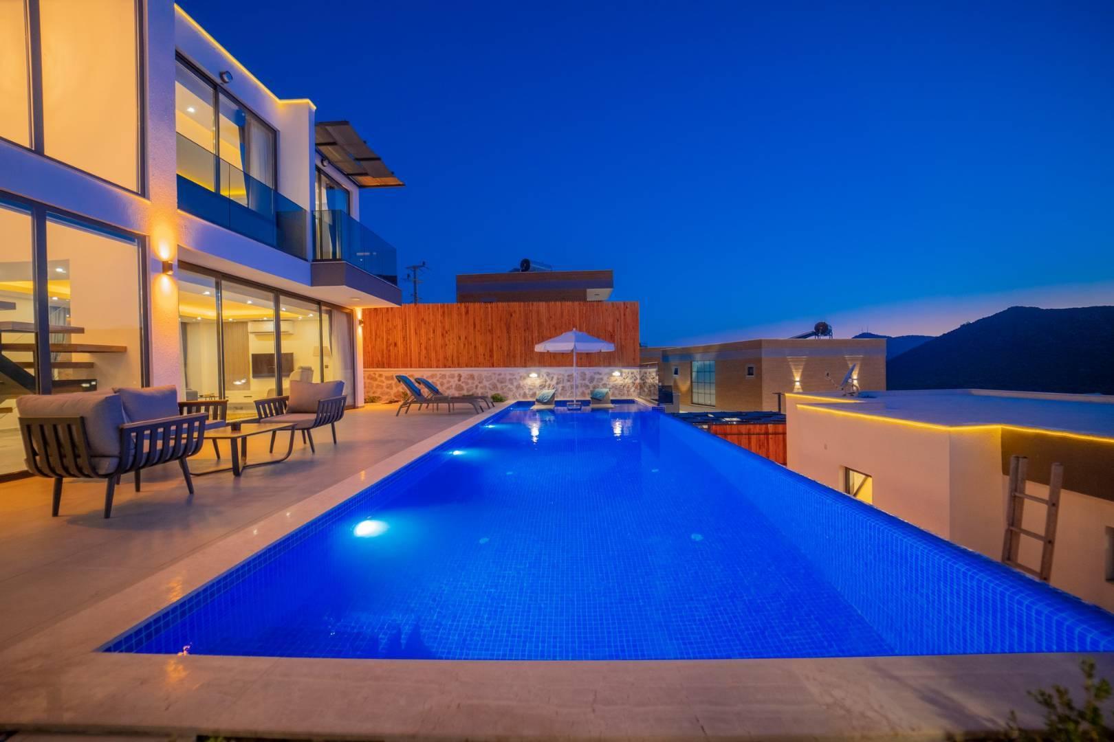 Kaş Kalkan'da Eşsiz Doğa Manzaralı, Özel Havuzlu, Lüks Villa-29238