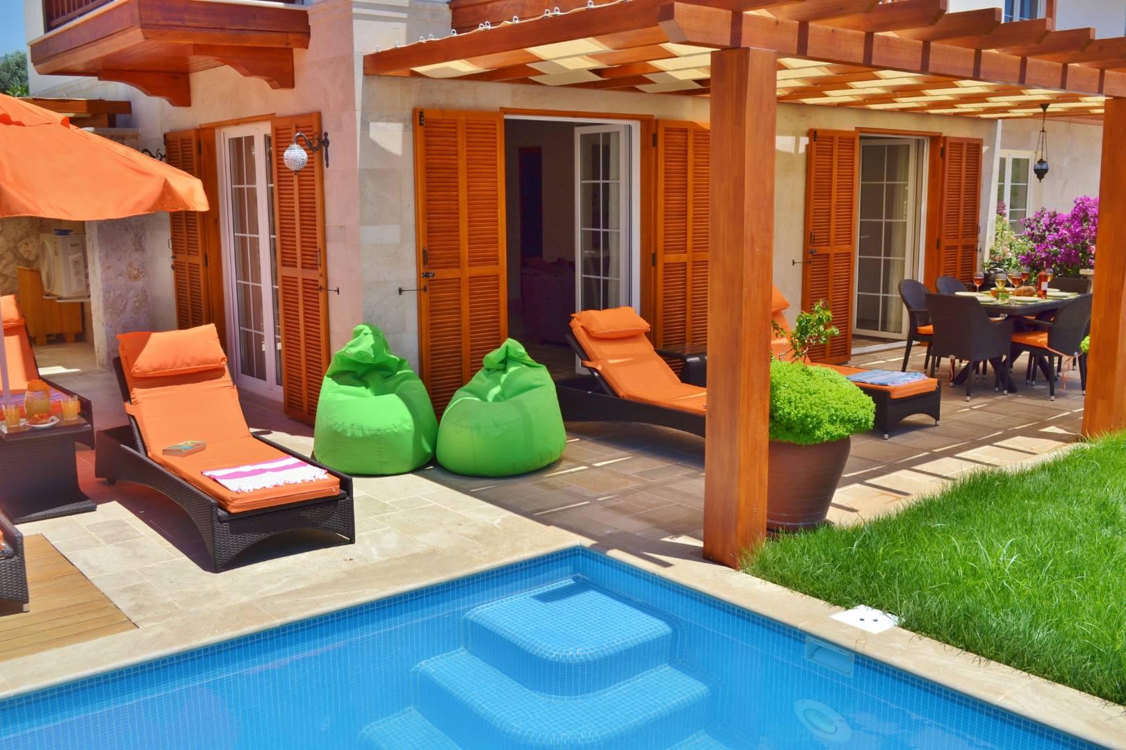 Kaş Kalkan'da Site İçerisinde, Özel Havuzlu, Konforlu Yazlık Villa-31326