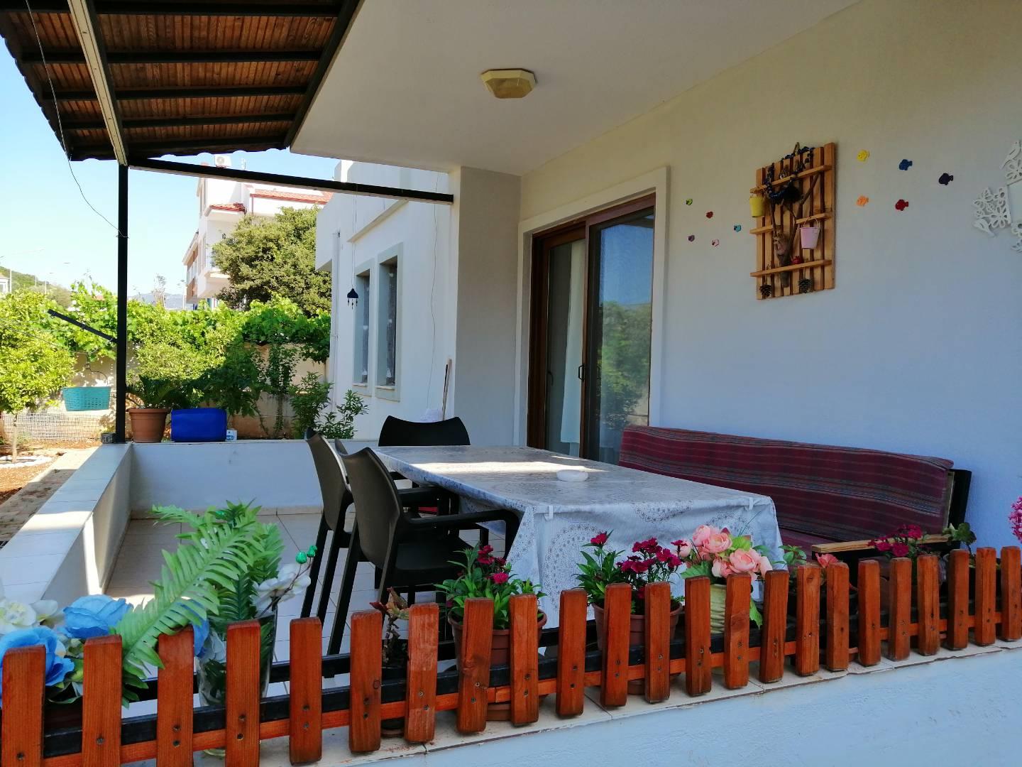 Antalya Kaş'ta Merkezi Konumda, Bahçeli, Konforlu Suit-16825