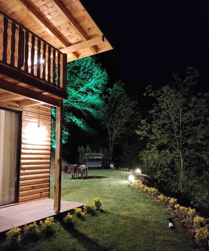 Sakarya Sapanca'da Göl ve Doğa Manzaralı, Bahçeli Dubleks Bungalov