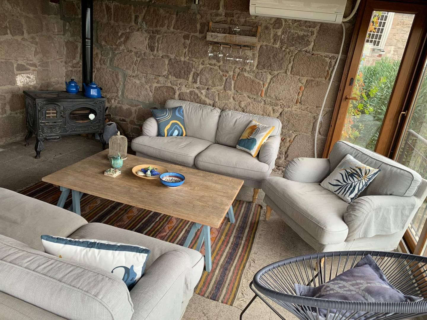 Çanakkale Behram'da Muhteşem Vadi Manzaralı, 8 Kişilik, Tarihi Taş Ev-29019