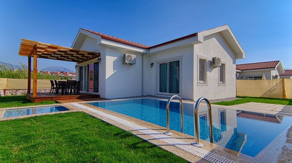Muğla Fethiye'de Denize Yakın, Bahçeli, 4 Kişilik, Kiralık Villa