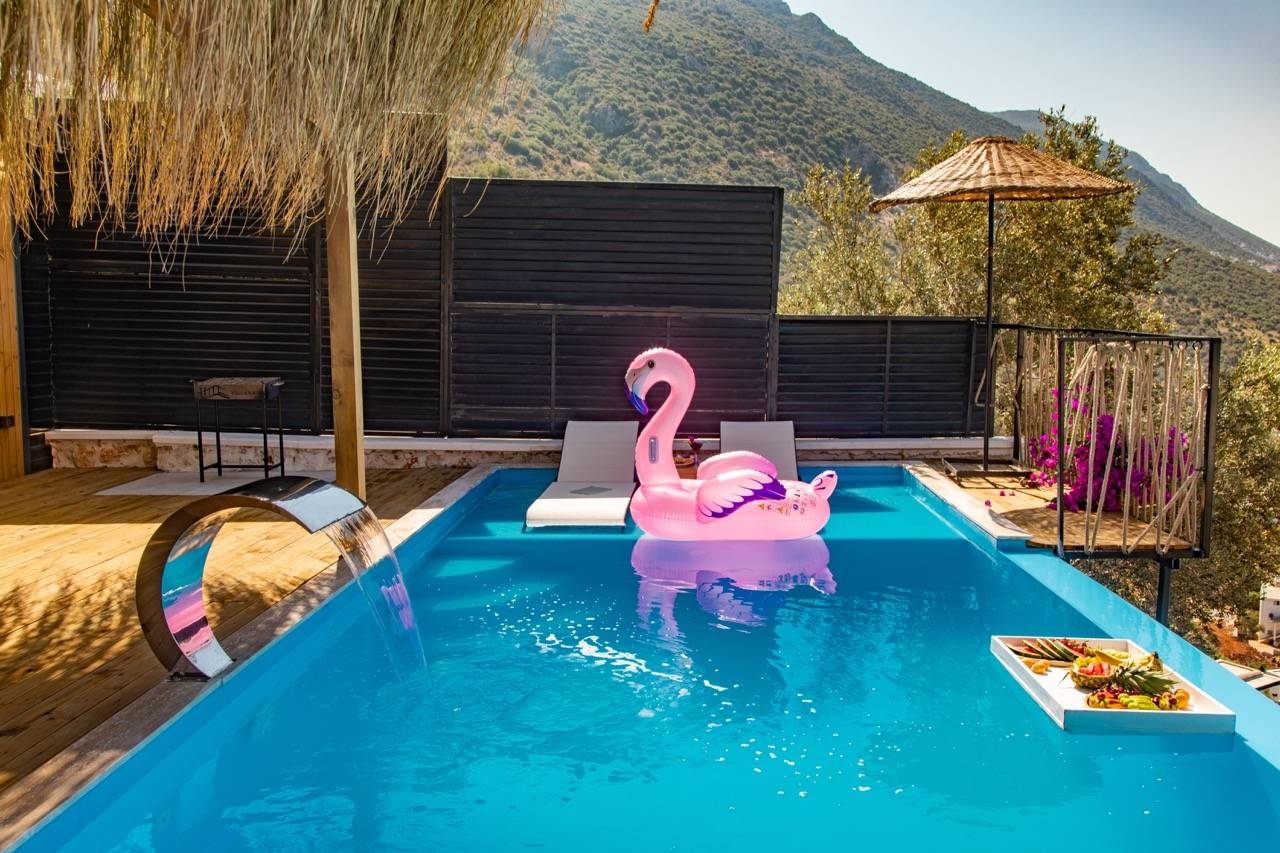 Kaş İslamlar'da Balayı Çiftlerine Uygun, Özel Havuzlu, Tiny House