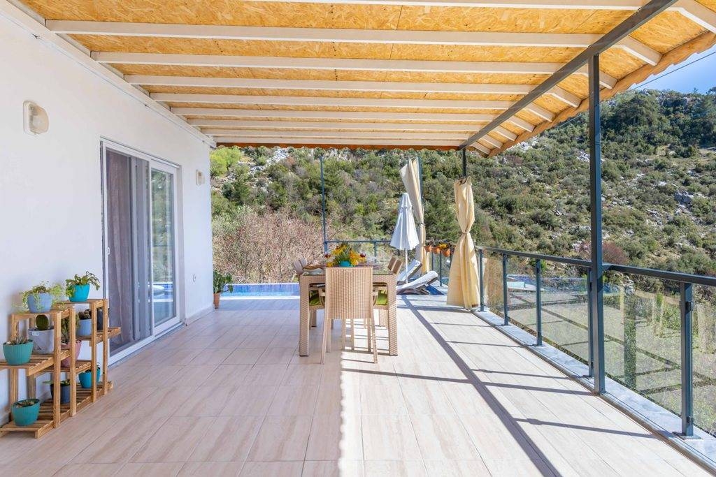 Kaş İslamlar'da Enfes Doğa İçerisinde, Özel Havuzlu, Modern Villa