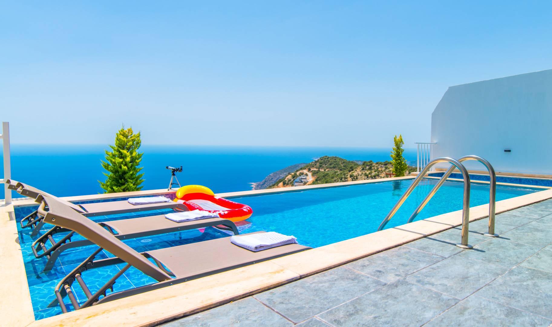 Kaş Bezirgan'da Muhteşem Deniz Manzaralı, Özel Havuzlu, Huzurlu Villa-28028