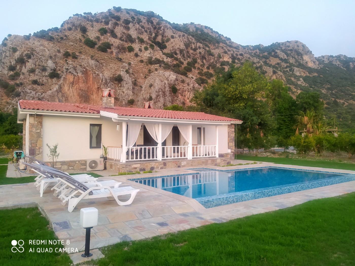 Ortaca Dalyan'da Huzurlu Doğada, Özel Havuzlu, Lüks Kiralık Villa-21607