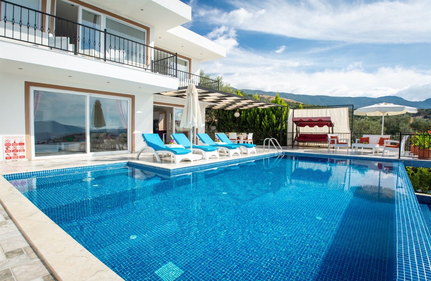 Kaş Üzümlü'de Doğa İçerisinde, Özel Havuzlu, Jakuzili, Modern Villa