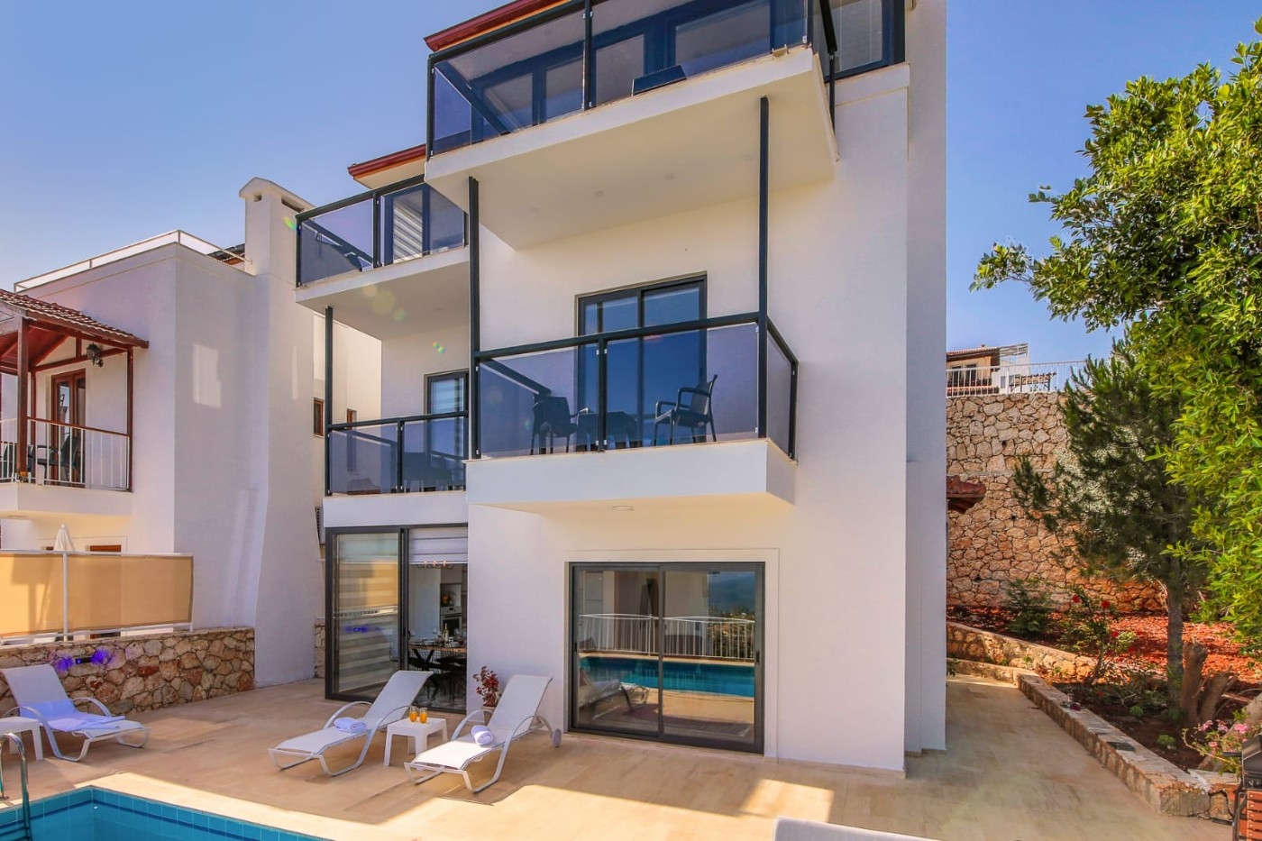 Kaş Kalkan'da Denize ve Merkeze Yakın, Özel Havuzlu, Şık Villa