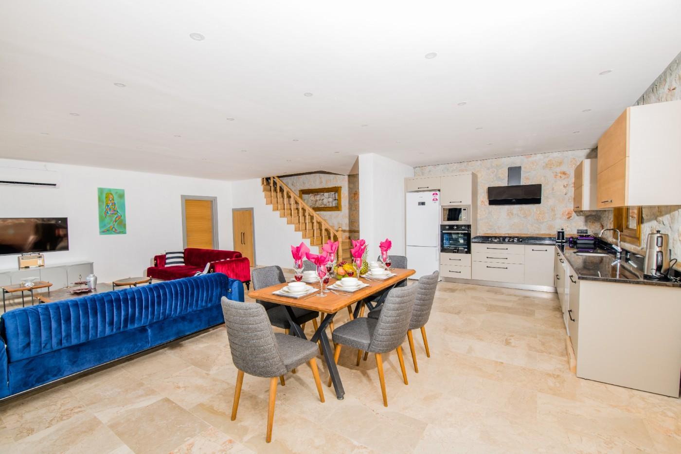 Kaş Bezirgan'da Harika Doğa Manzaralı, Özel Havuzlu, Konforlu Villa-22446