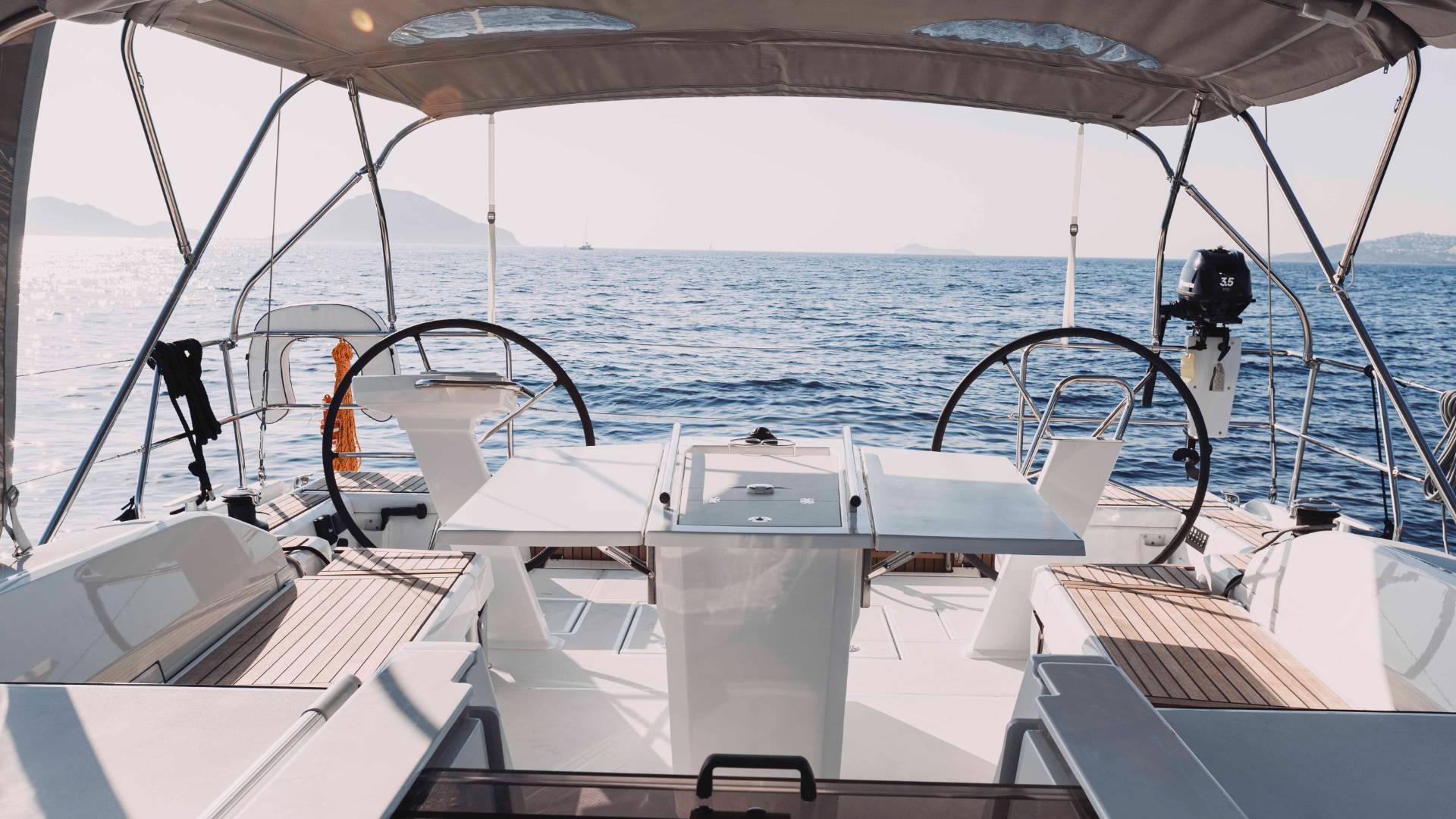 Göcek'te Engin Maviliklere Yolculuk, 4 Kabinli, 8 Kişilik Yelkenli