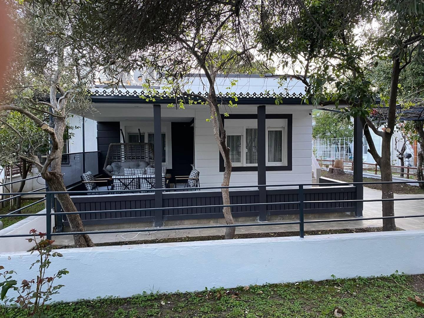 Kemer Tekirova'da Denize Sıfır, Özel Plajlı, 2+1 Tatil Evi-26147