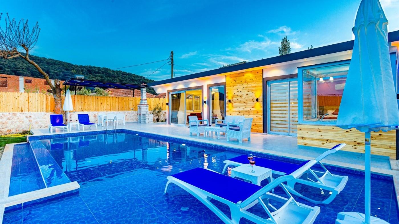 Kaş Sarıbelen'de Muhteşem Doğa İçerisinde, Özel Havuzlu, Şık Villa-20778