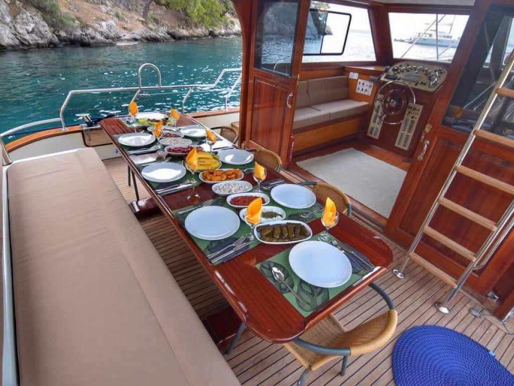 Muğla Fethiye'de 15 Metre Uzunluğunda, 4 Kişilik Gulet