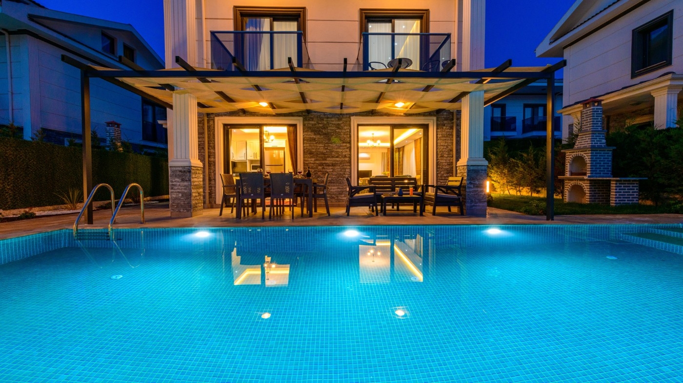 Fethiye Ölüdeniz'de Site İçerisinde, Özel Havuzlu, Konforlu Villa