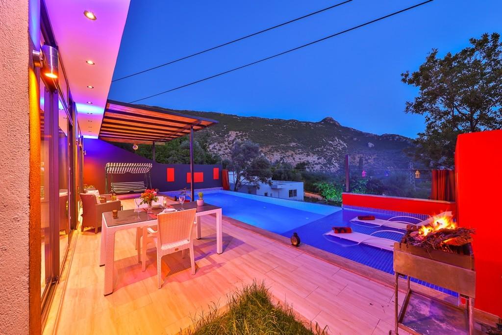 Kaş İslamlar'da Doğa İle İç İçe, Kapalı Havuzlu, Balayı Villası-17786