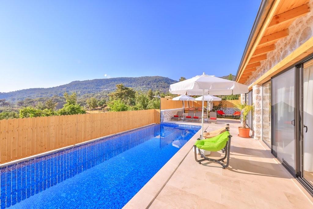 Kalkan İslamlar'da Doğa Manzaralı, Özel Havuzlu, Taş Mimarili Villa-22768
